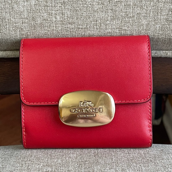 NWT！2PCS COACH Eliza Mini Carryall Bag（CW040）Gold/BoRed  and Eliza Wallet（CP254） - Picture 12 of 16